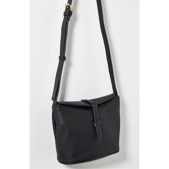 NEW Anthropolgie Maya Black Crossbody Adjustable Strap Pocket Slouchy Bag Purse - Picture 1 of 3